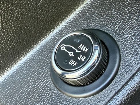 Used 2018 Chevrolet Traverse High Country image 33