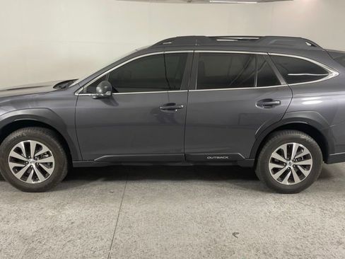 Certified 2025 Subaru Outback image 6