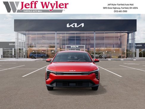 New 2025 Kia K4 LXS image 2