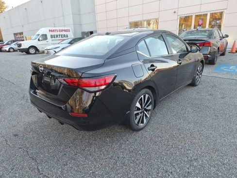 New 2025 Nissan Sentra SV w/ SV Premium Package image 9