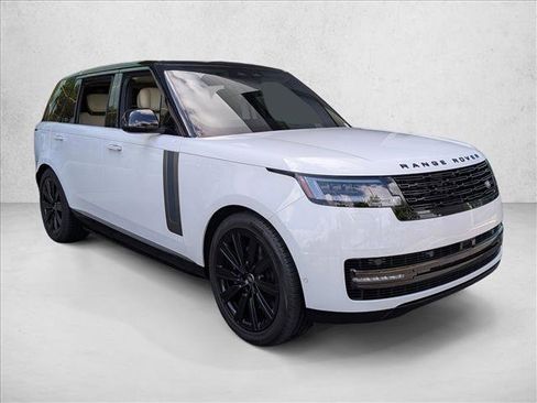 Certified 2025 Land Rover Range Rover Long Wheelbase Autobiography AWD/4WD image 3
