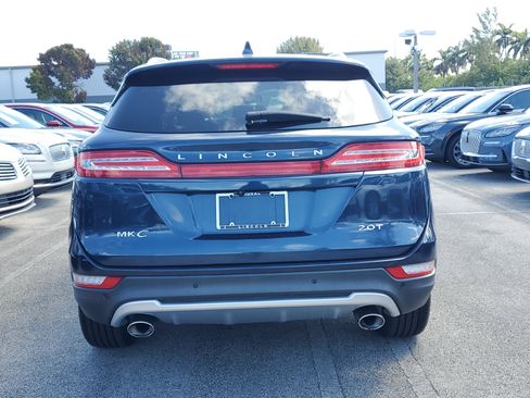 Used 2017 Lincoln MKC Premiere image 5