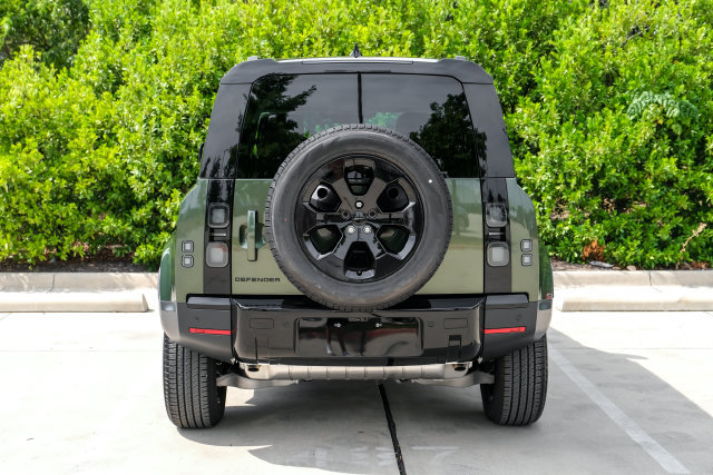 New 2026 Land Rover Defender 110 S AWD/4WD image 13