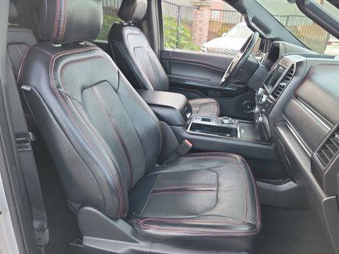 Used 2019 Ford Expedition Limited w/ Equipment Group 303A RWD image 23