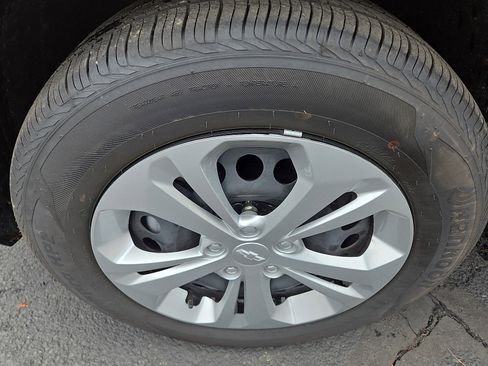 Used 2026 Chevrolet Trax LS image 12