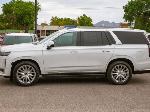 Used 2022 Cadillac Escalade Premium Luxury w/ Performance Package AWD/4WD image 8