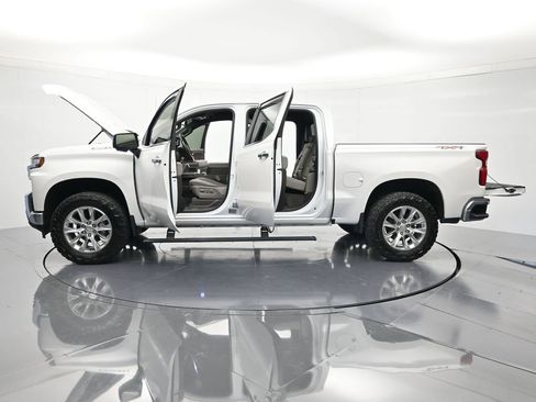 Used 2021 Chevrolet Silverado 1500 LTZ w/ LTZ Convenience Package II AWD/4WD image 48