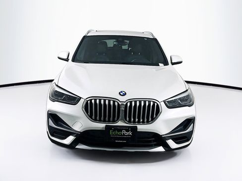 Used 2021 BMW X1 xDrive28i w/ Premium Package image 2