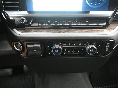 Certified 2025 Chevrolet Silverado 2500 LT w/ Convenience Package AWD/4WD image 19