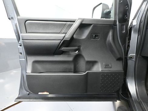 Used 2013 Nissan Titan PRO-4X image 16