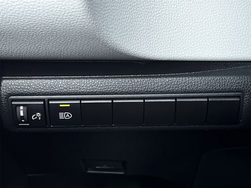 Used 2022 Toyota Corolla SE image 20