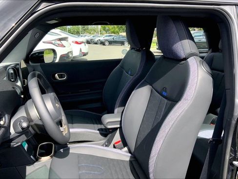 New 2026 MINI Cooper 2-Door Hardtop FWD image 9