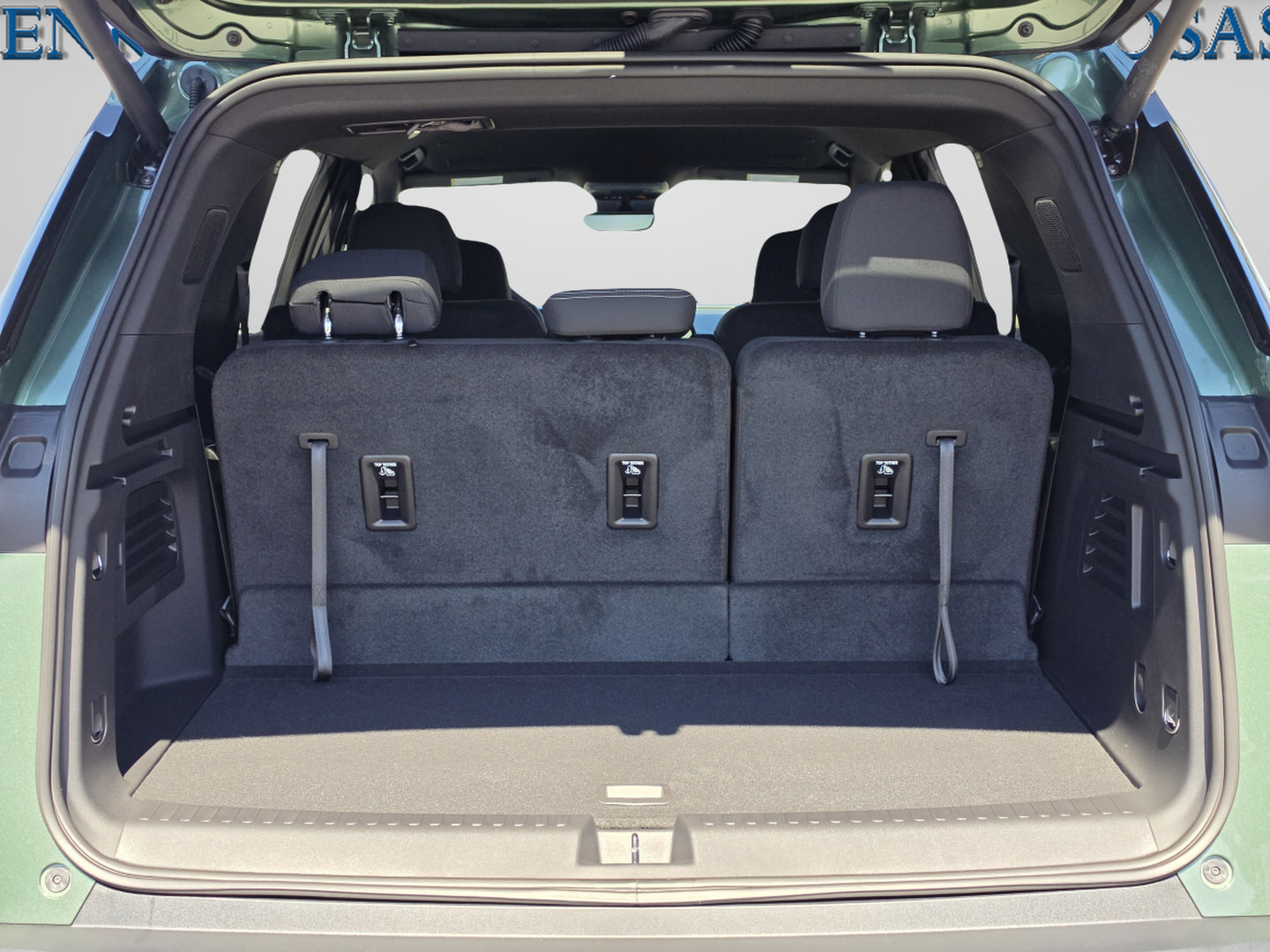 New 2027 Chevrolet Traverse LT w/ Driver Confidence Package FWD image 14