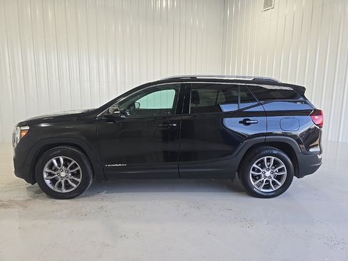 Used 2024 GMC Terrain SLT image 5