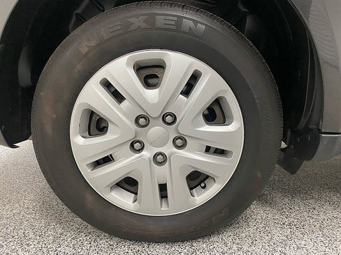 Used 2017 Dodge Journey SE w/ Flexible Seating Group image 24