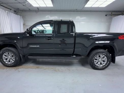 Certified 2019 Toyota Tacoma SR5 AWD/4WD image 20