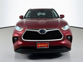 Used 2021 Toyota Highlander XLE AWD/4WD video 2