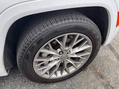 Used 2025 Jeep Grand Cherokee Summit