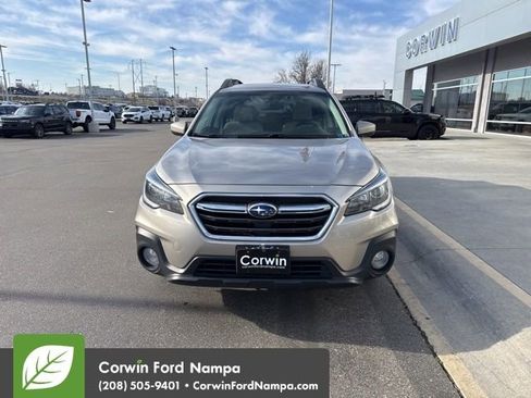 Used 2019 Subaru Outback 2.5i Premium image 2