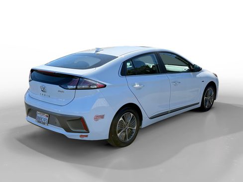 Used 2020 Hyundai Ioniq Limited FWD image 5