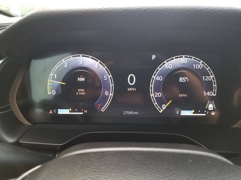 Used 2024 Jeep Grand Cherokee Altitude AWD/4WD image 26