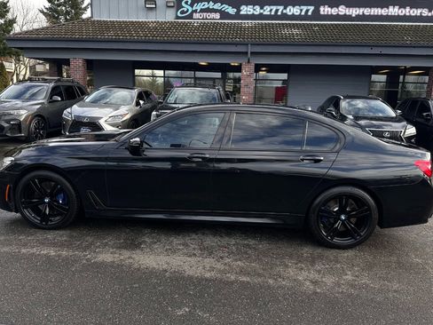 Used 2019 BMW 740i w/ M Sport Package image 10