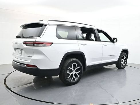 Used 2024 Jeep Grand Cherokee L Limited w/ Luxury Tech Group II AWD/4WD image 8