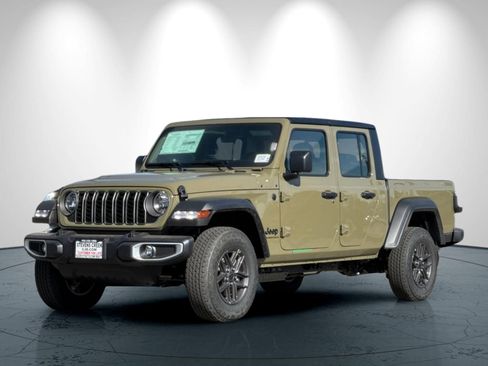 New 2026 Jeep Gladiator Sport image 8