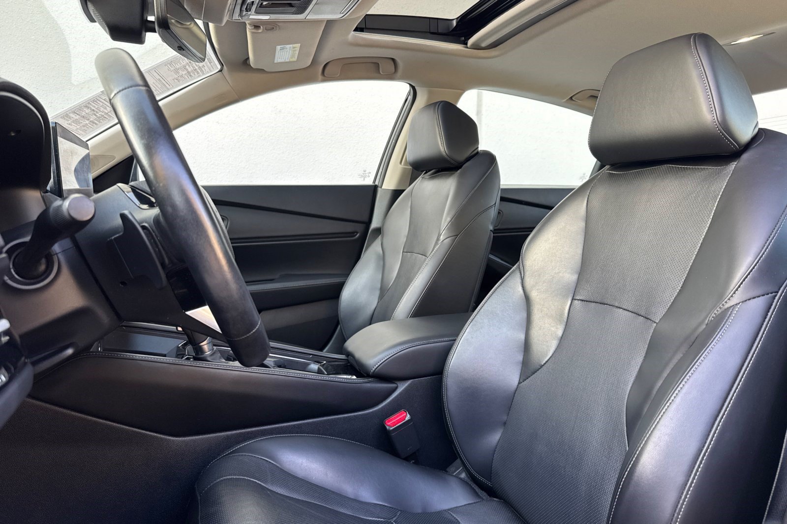 Used 2024 Honda Accord Touring image 5