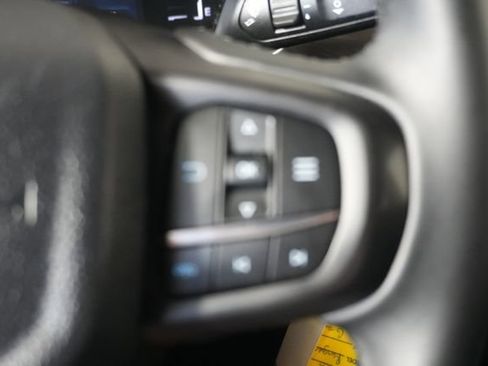 Used 2025 Ford Ranger XLT AWD/4WD image 16