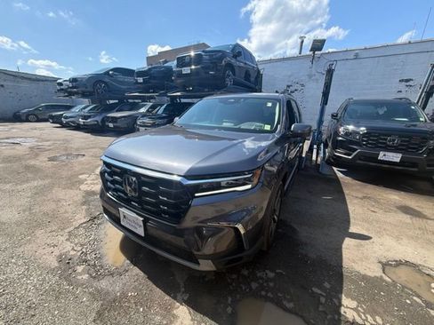 Certified 2023 Honda Pilot Elite image 1