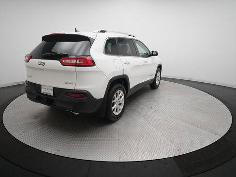 Used 2016 Jeep Cherokee Latitude w/ Cold Weather Group image 34