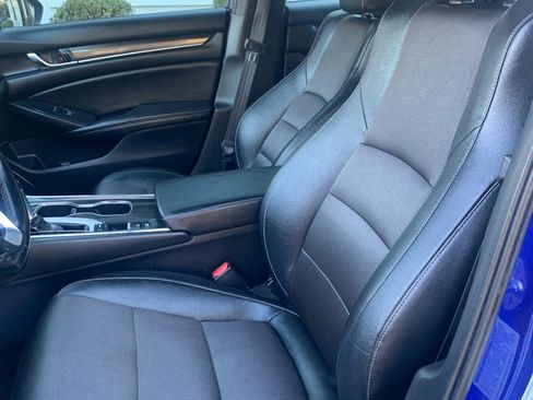 Used 2019 Honda Accord Sport image 7