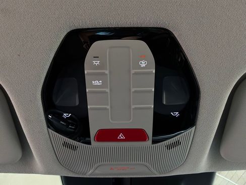 Used 2025 Kia K4 FWD image 14