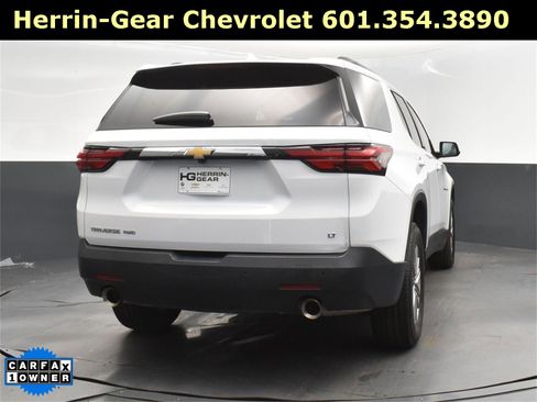 Used 2023 Chevrolet Traverse LT image 7