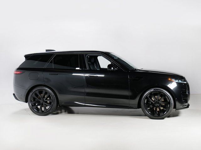 New 2026 Land Rover Range Rover Sport Dynamic SE AWD/4WD image 29