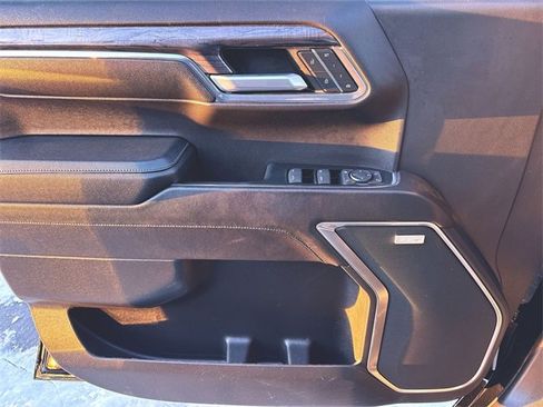 Used 2023 Chevrolet Silverado 1500 LTZ image 22