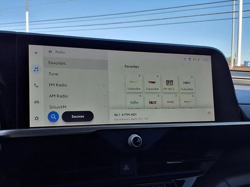 Used 2023 Toyota Crown XLE image 18