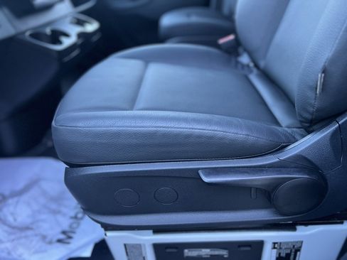 Used 2024 Mercedes-Benz Sprinter 3500 image 25