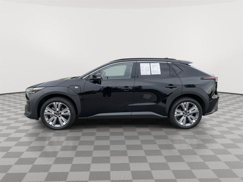 Used 2023 Subaru Solterra AWD image 22