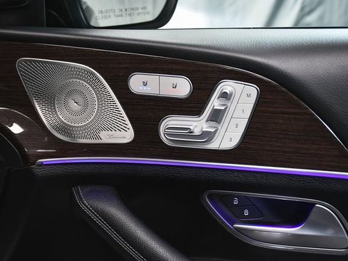 Used 2025 Mercedes-Benz GLS 450 GLS 450 image 18