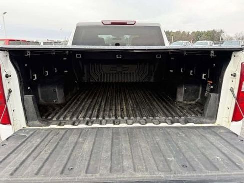 Used 2020 Chevrolet Silverado 1500 LT w/ LT Value Package image 9