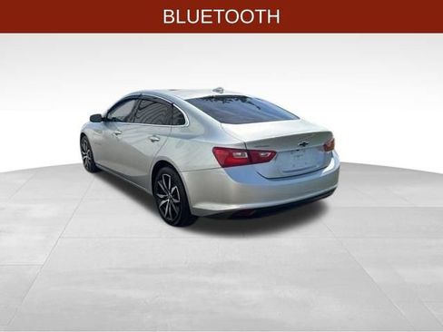 Used 2018 Chevrolet Malibu LT w/ Sport Package FWD image 5