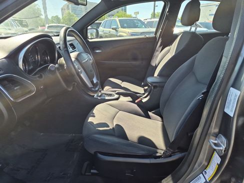 Used 2013 Chrysler 200 Touring w/ S Exterior Appearance Pkg FWD image 15