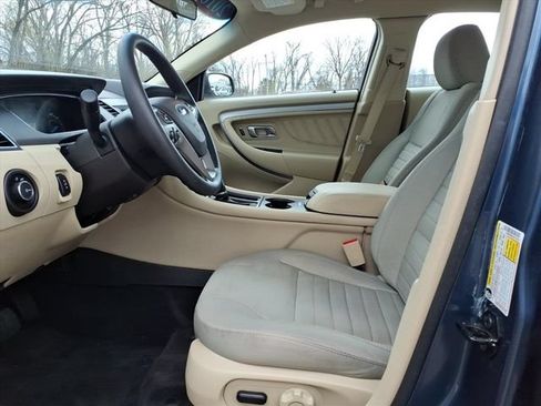 Used 2018 Ford Taurus SE FWD image 17