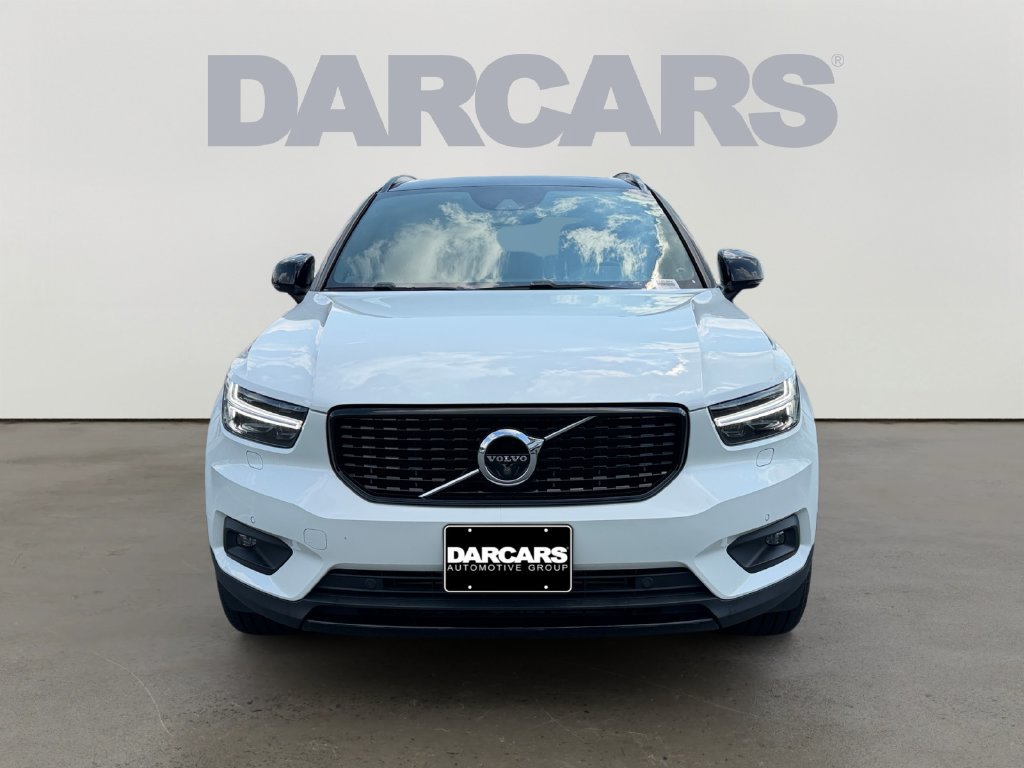 Used 2020 Volvo XC40 T5 R-Design w/ Protection Package Premier AWD/4WD image 2