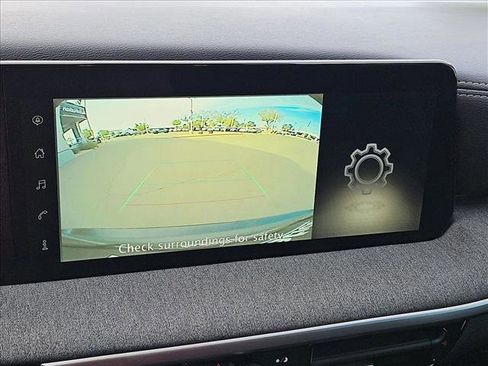 Used 2025 Nissan Kicks SV image 14