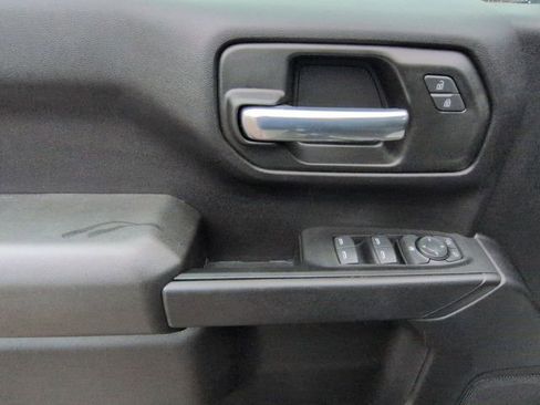 Used 2022 Chevrolet Silverado 1500 Custom image 24