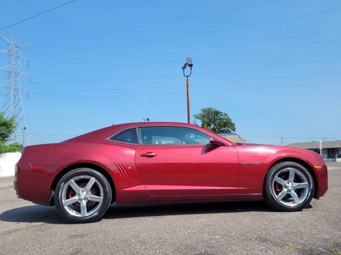 Used 2010 Chevrolet Camaro LT RWD image 4