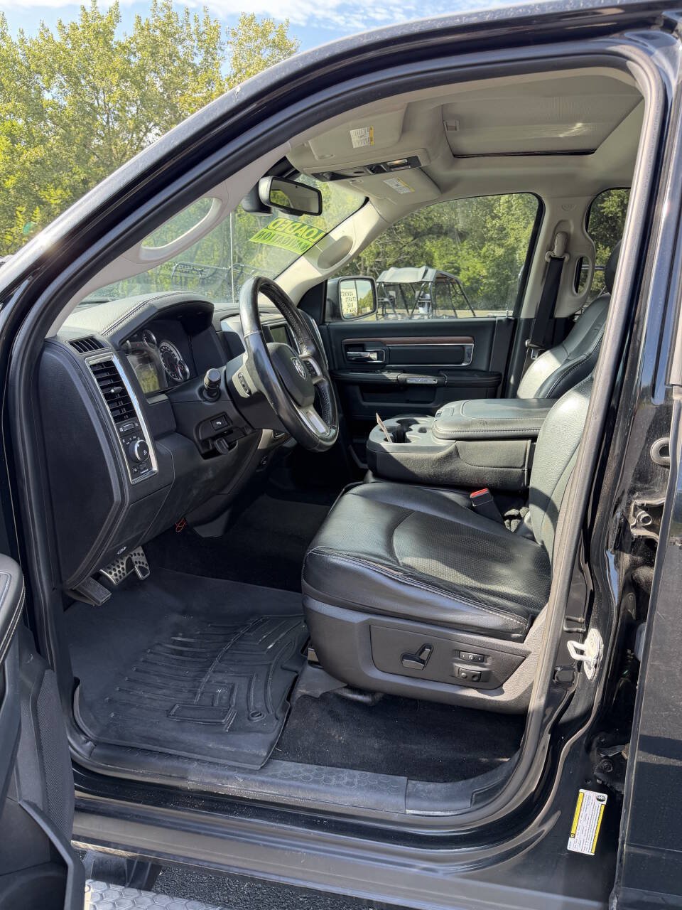 Used 2014 RAM 1500 Laramie w/ Convenience Group AWD/4WD image 12